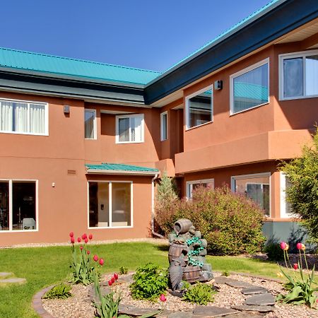 Holiday Inn Express Red Deer By Ihg Buitenkant foto