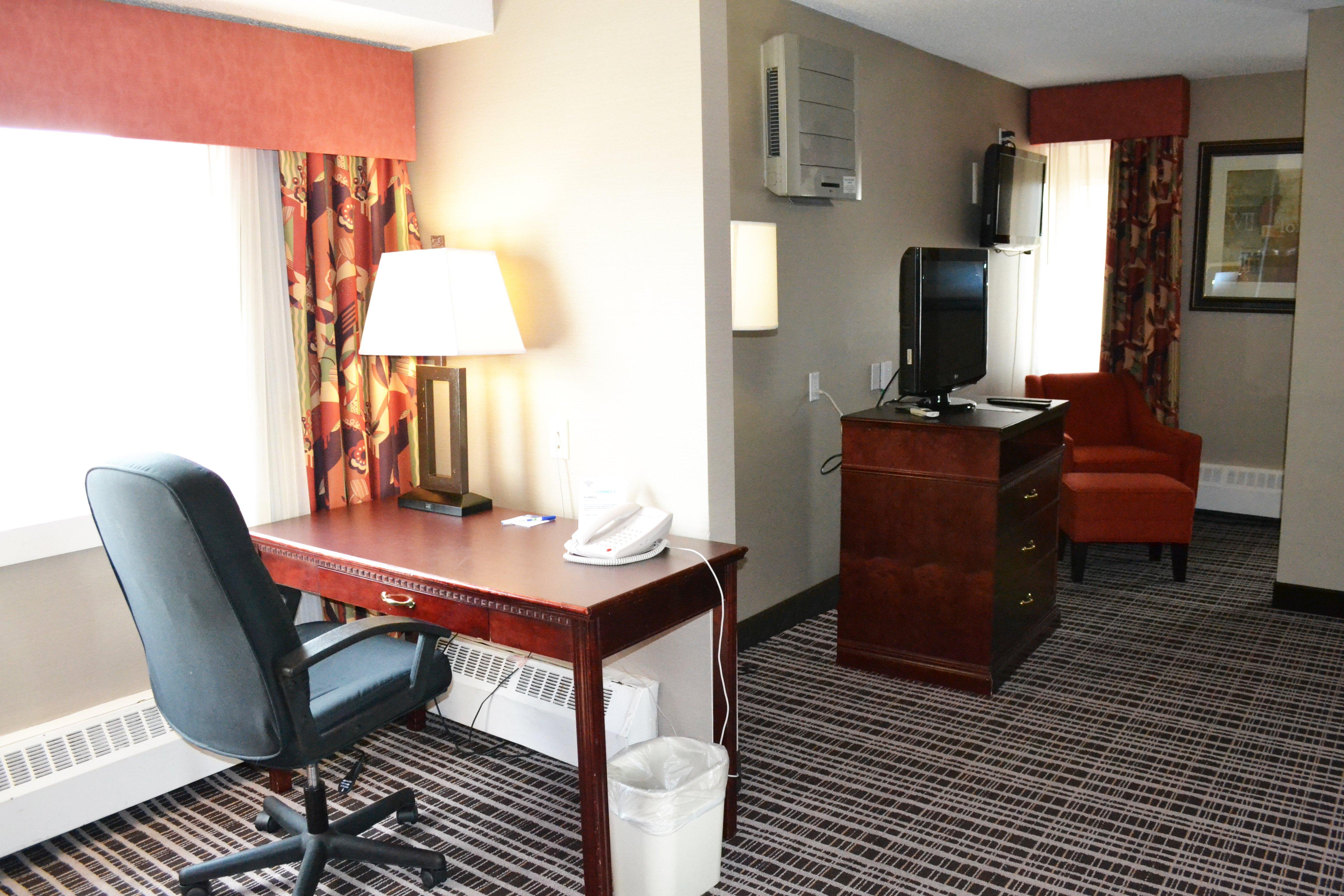 Holiday Inn Express Red Deer By Ihg Buitenkant foto